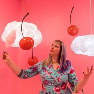 Meet your Posher, Liz